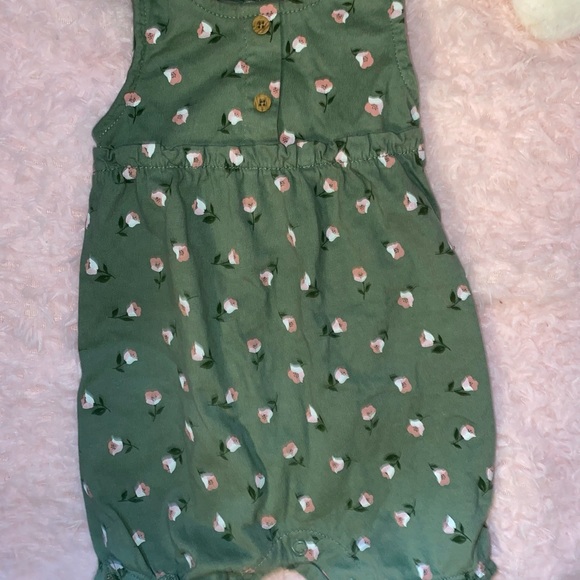 2 Carter’s Rompers - Picture 4 of 4